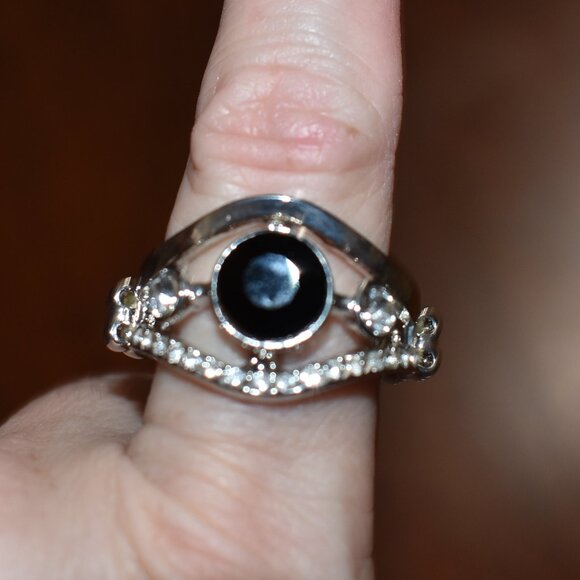Very Nice Black Stone Stretchy Ring - Picture 1 of 4